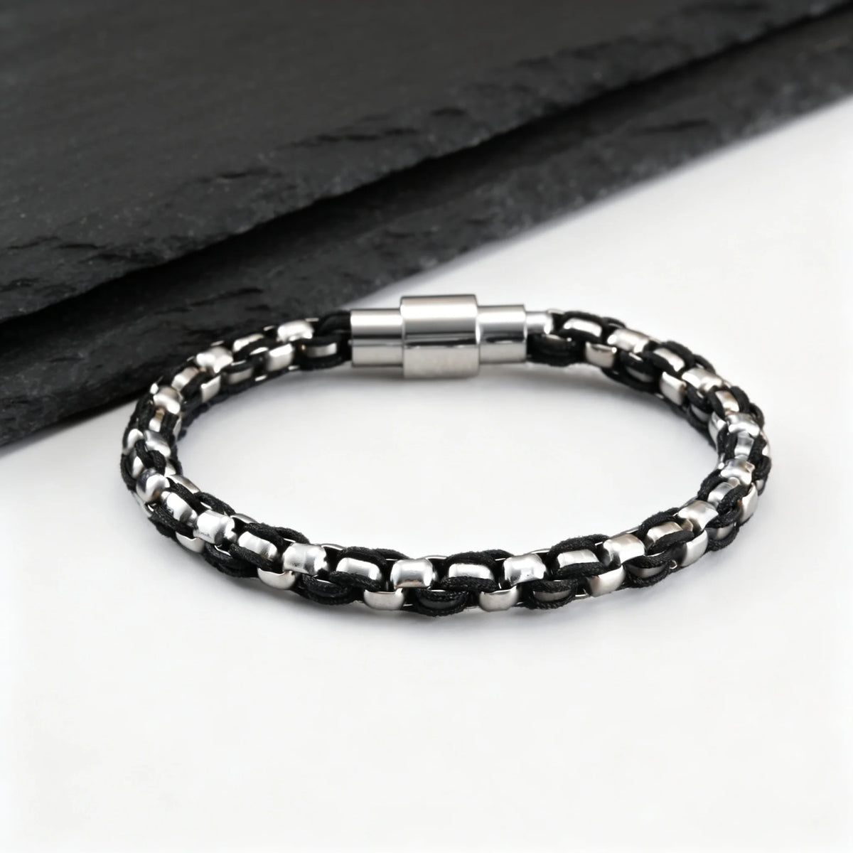 PENDRA Black Box Bracelet