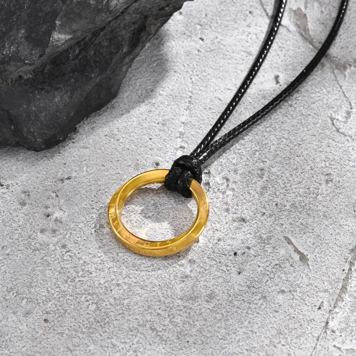 PENDRA Mobius Black Pendant Necklace