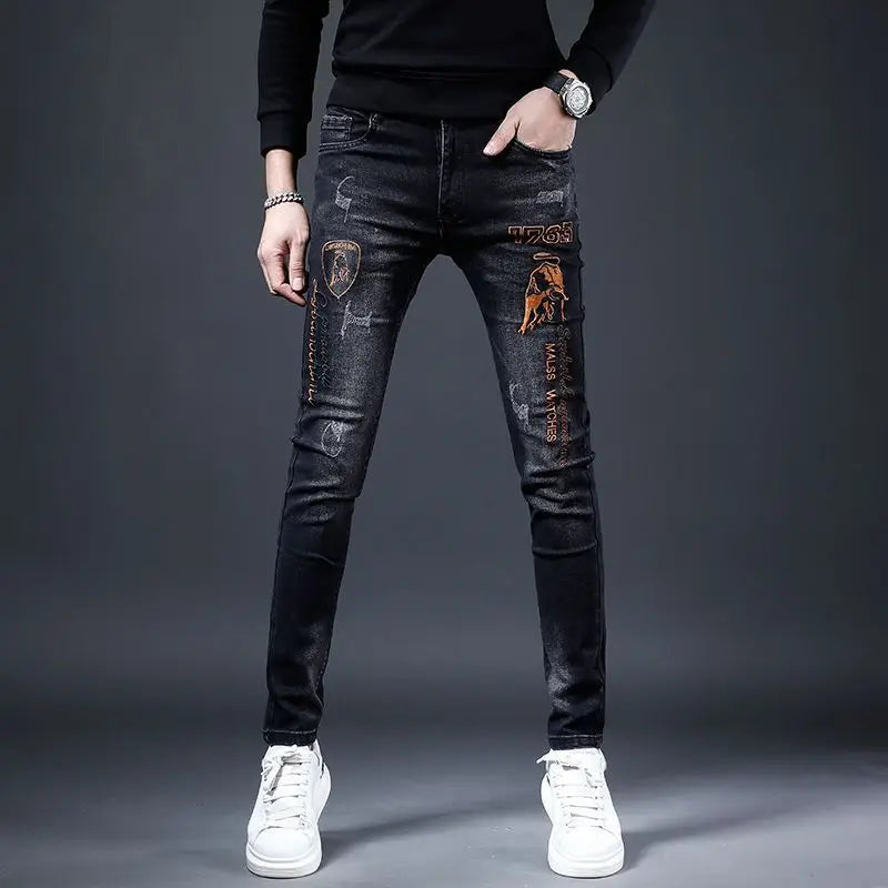 2025 Summer Ripped Jeans Men's Slim-fitting Small Feet Elastic Trousers Trendy Brand Fashion Scratched Patch Cargo Beggar Pants