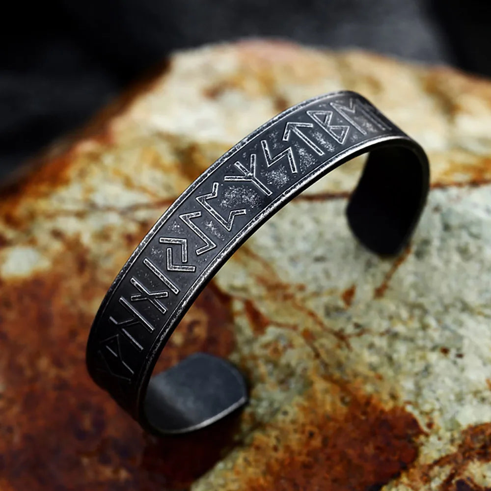 PENDRA Wolfcrest 316L Stainless Steel Bracelet