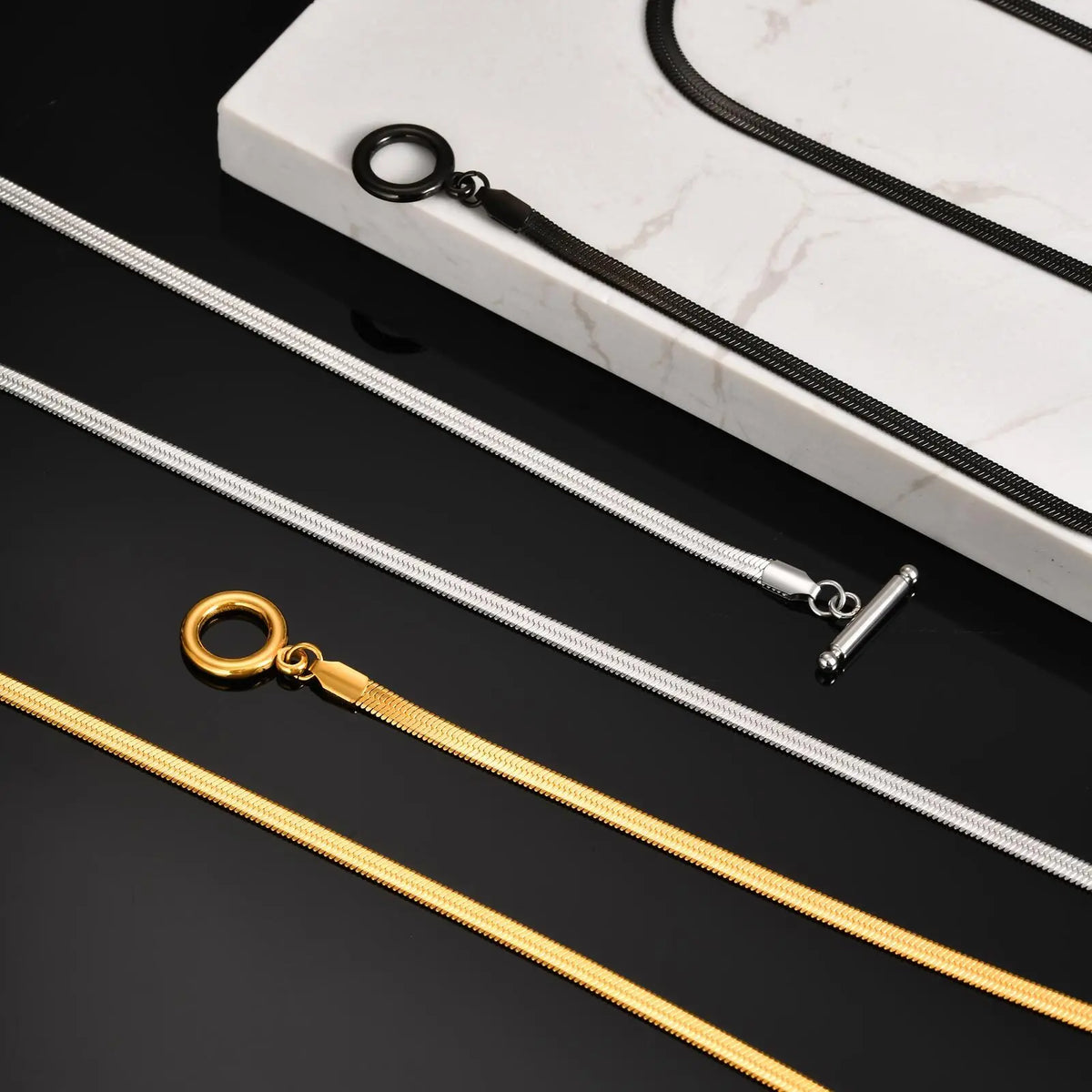 PENDRA Toggle Flat Chain Necklace