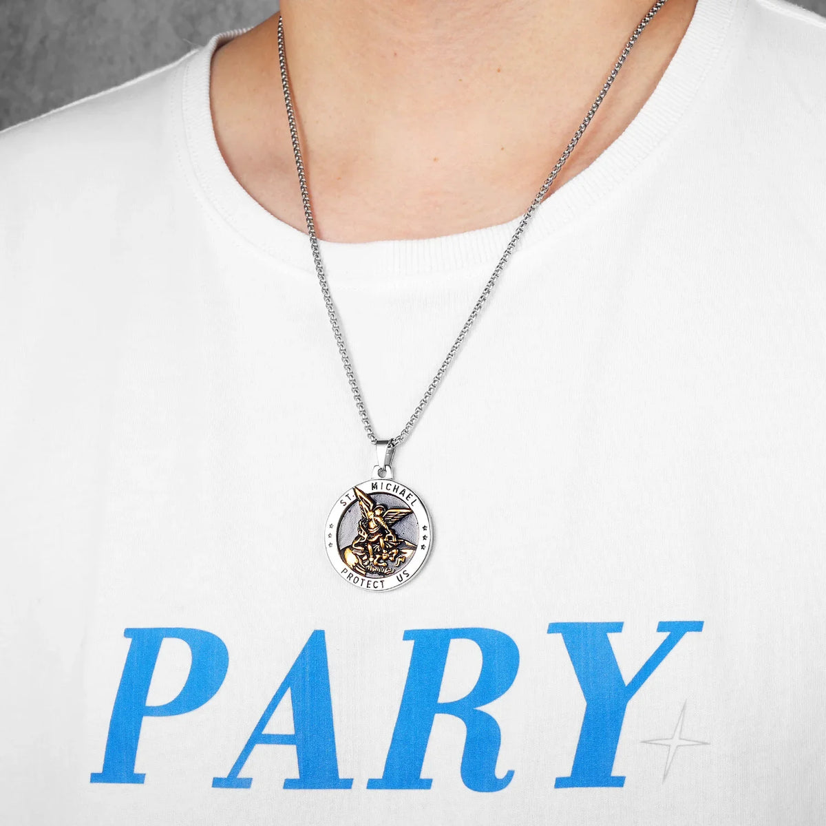 PENDRA Ulilora Pendant Necklace