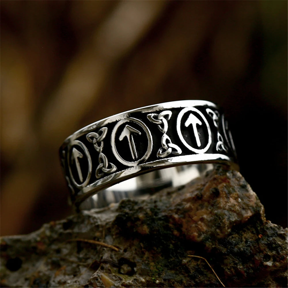 PENDRA Celtic Knot Rune Futhark Ring