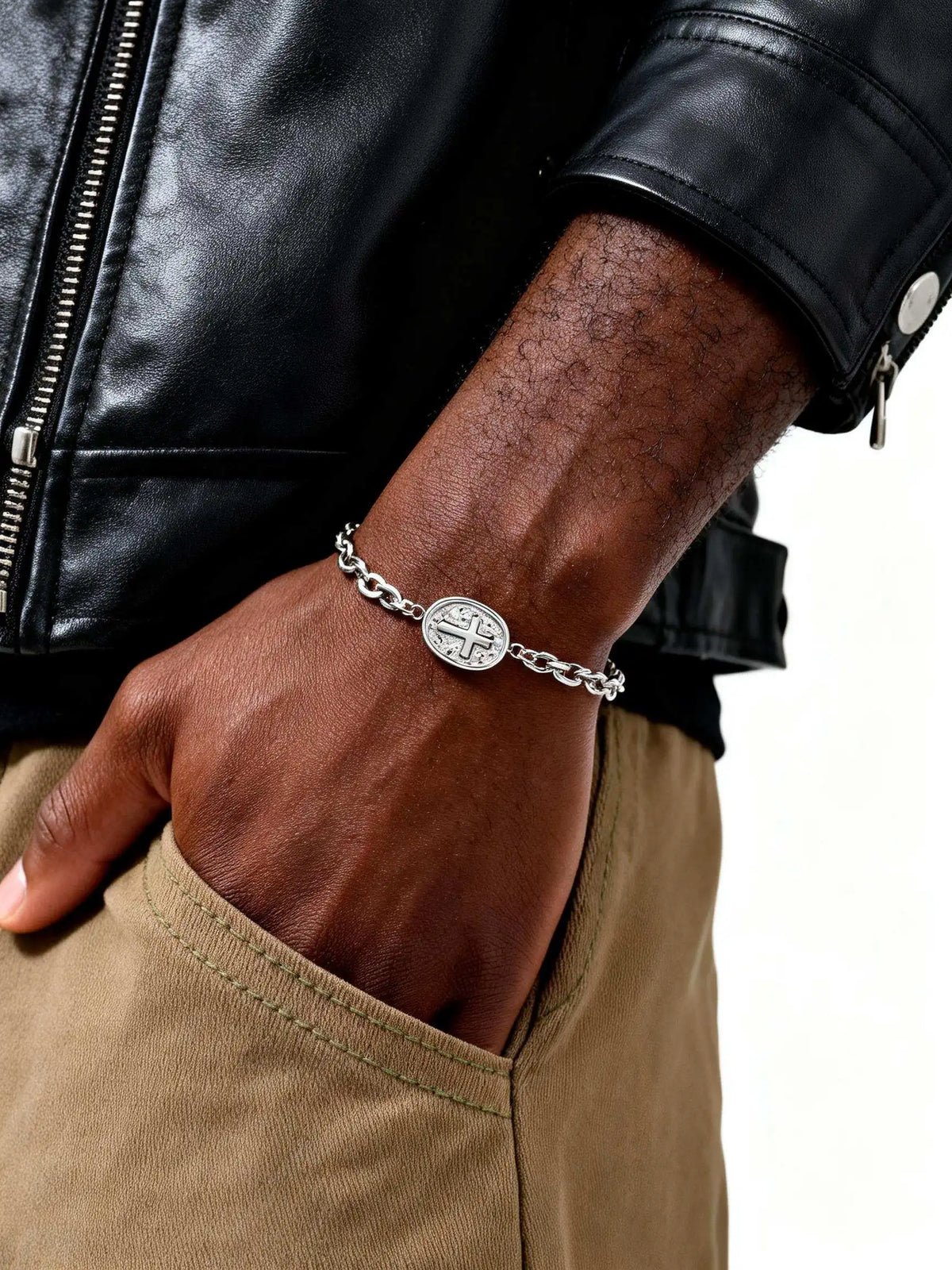 PENDRA Cross Charm Minimalist Bracelet