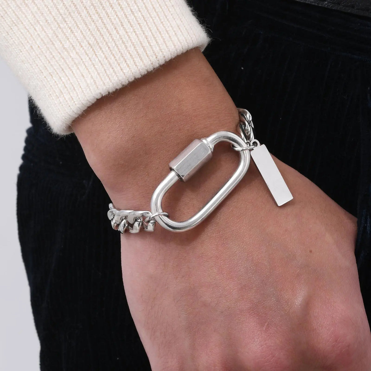 PENDRA Hiking Buckle Bracelet