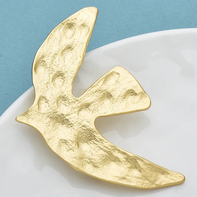 PENDRA Peaceful Pigeon Retro Rhinestone Brooch