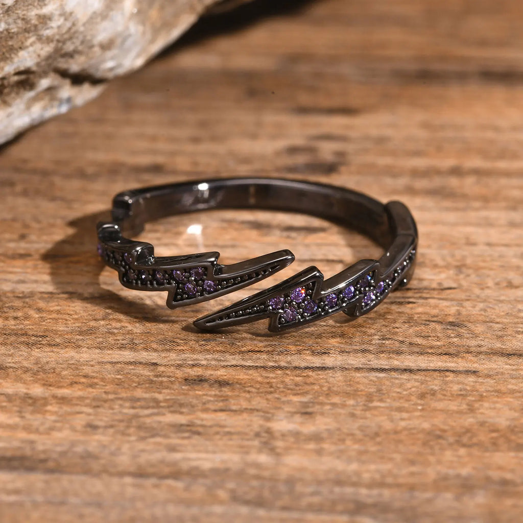 PENDRA Ovalora Zircon Stone Ring