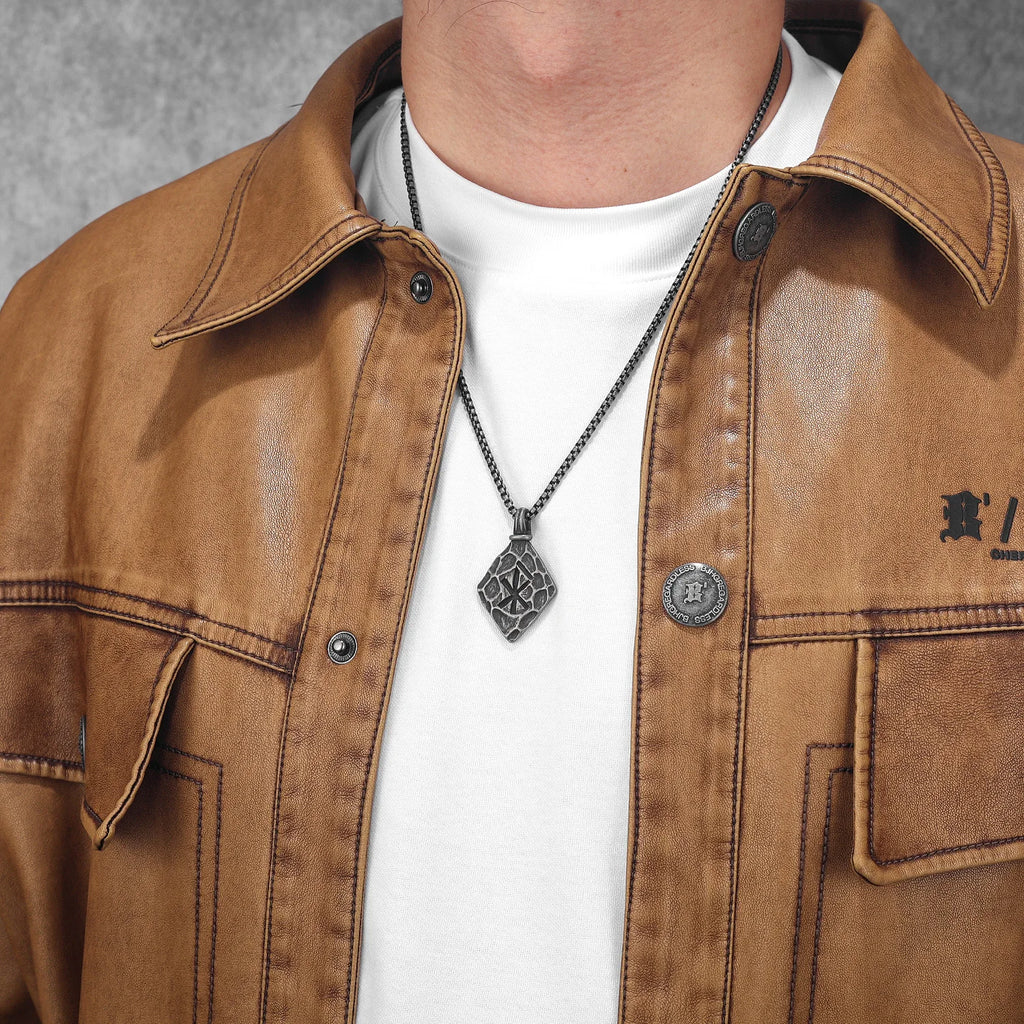 Retro Viking Rune Amulets Men Necklaces Stainless Steel Pendant Chain Women Punk Fashion Jewelry New Accessories Gifts Wholesale