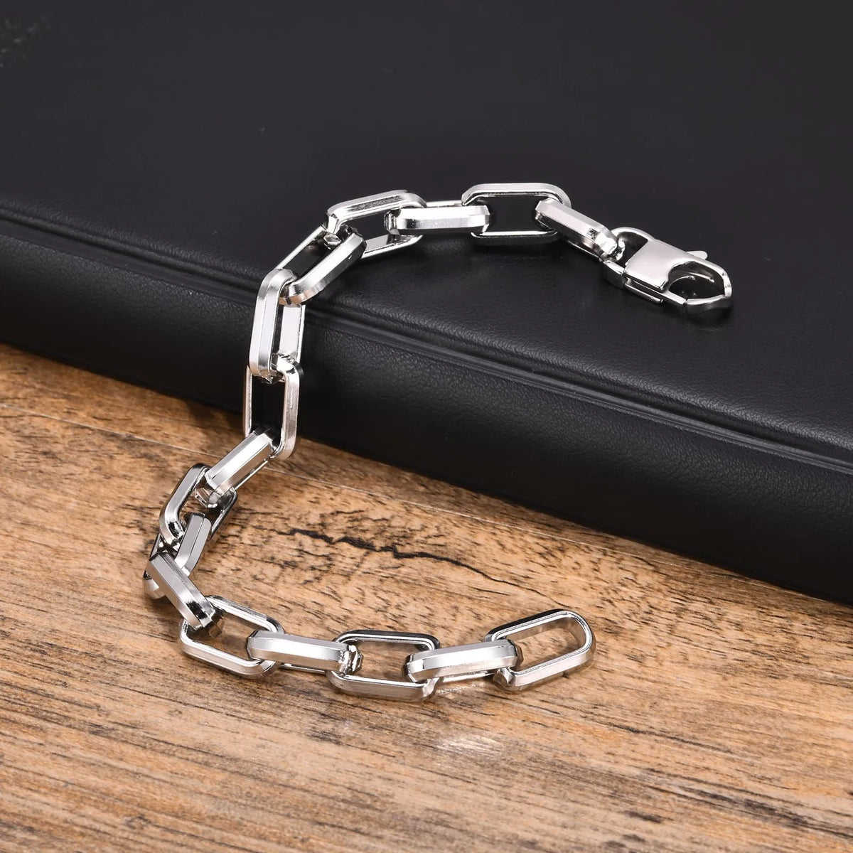 PENDRA Rectangle Silver Bracelet