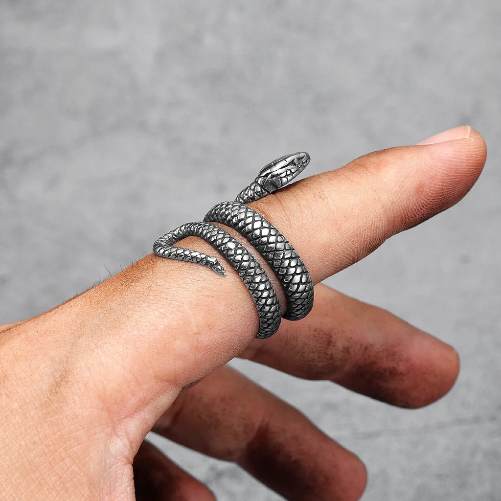 PENDRA Golden Snake Animal Ring