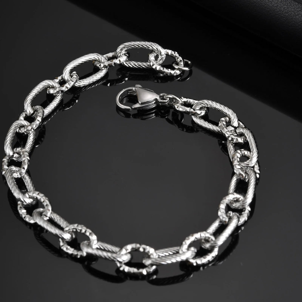 PENDRA Rolo Bracelet