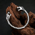 PENDRA OT Buckle Stainless Steel Chain Bracelet