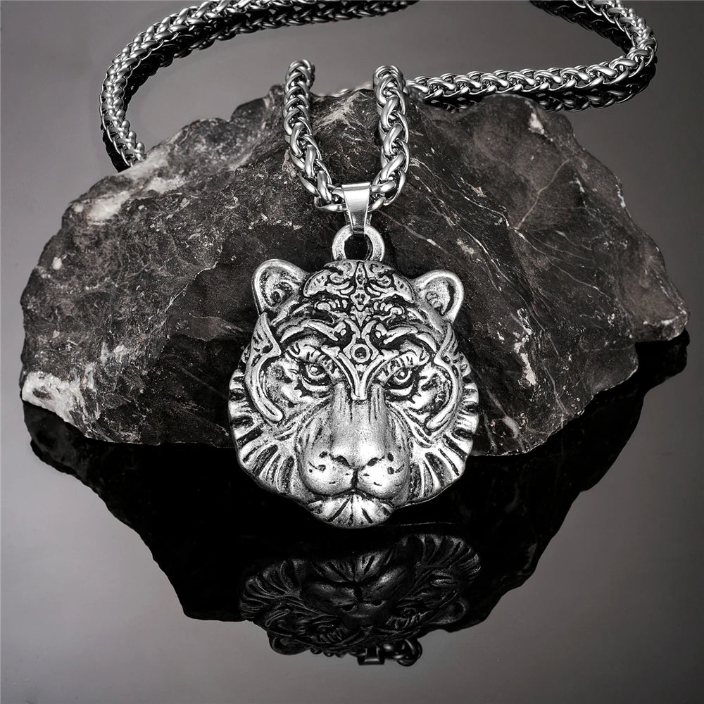 PENDRA Chain Silver Viking Necklace