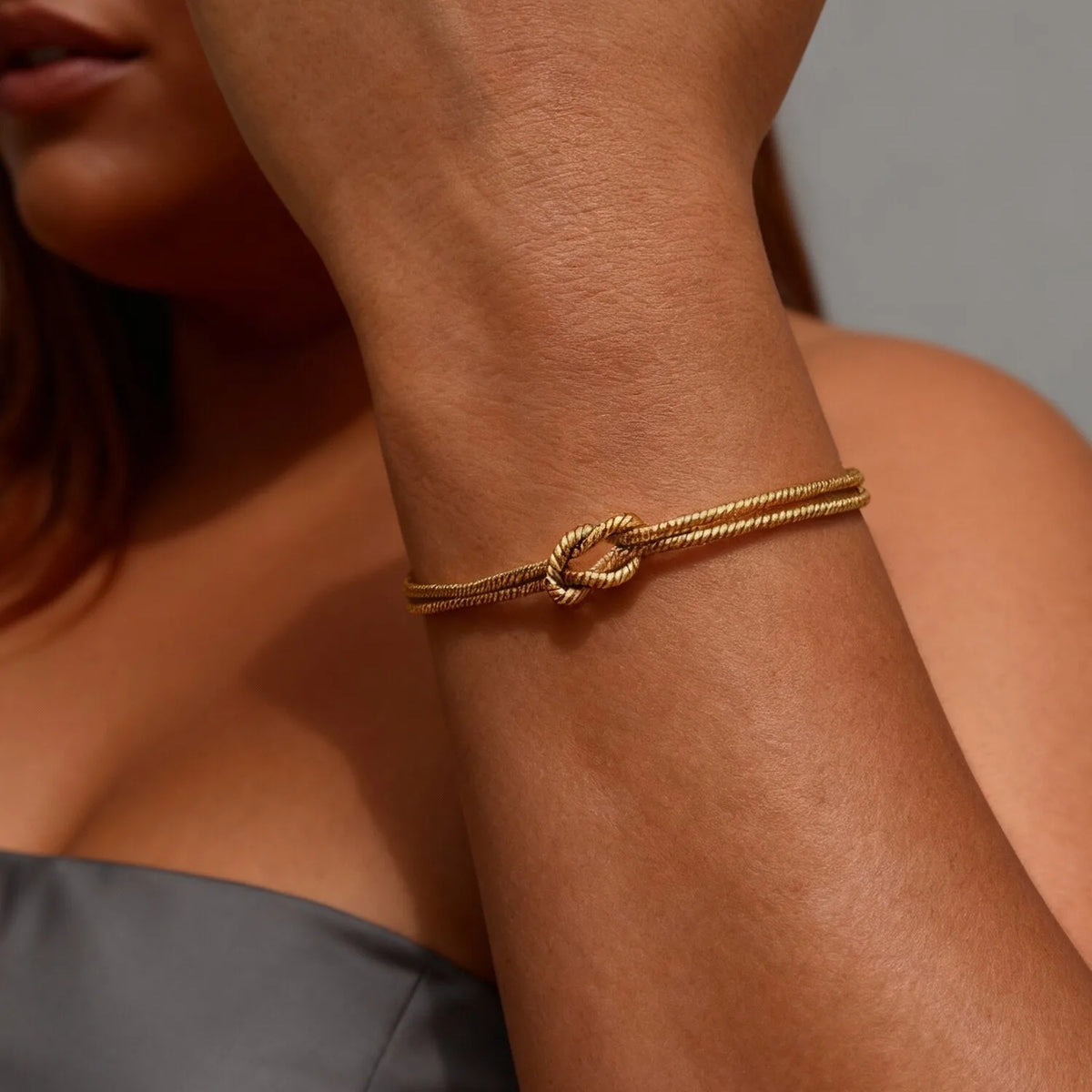 PENDRA Knot Snake Bracelet