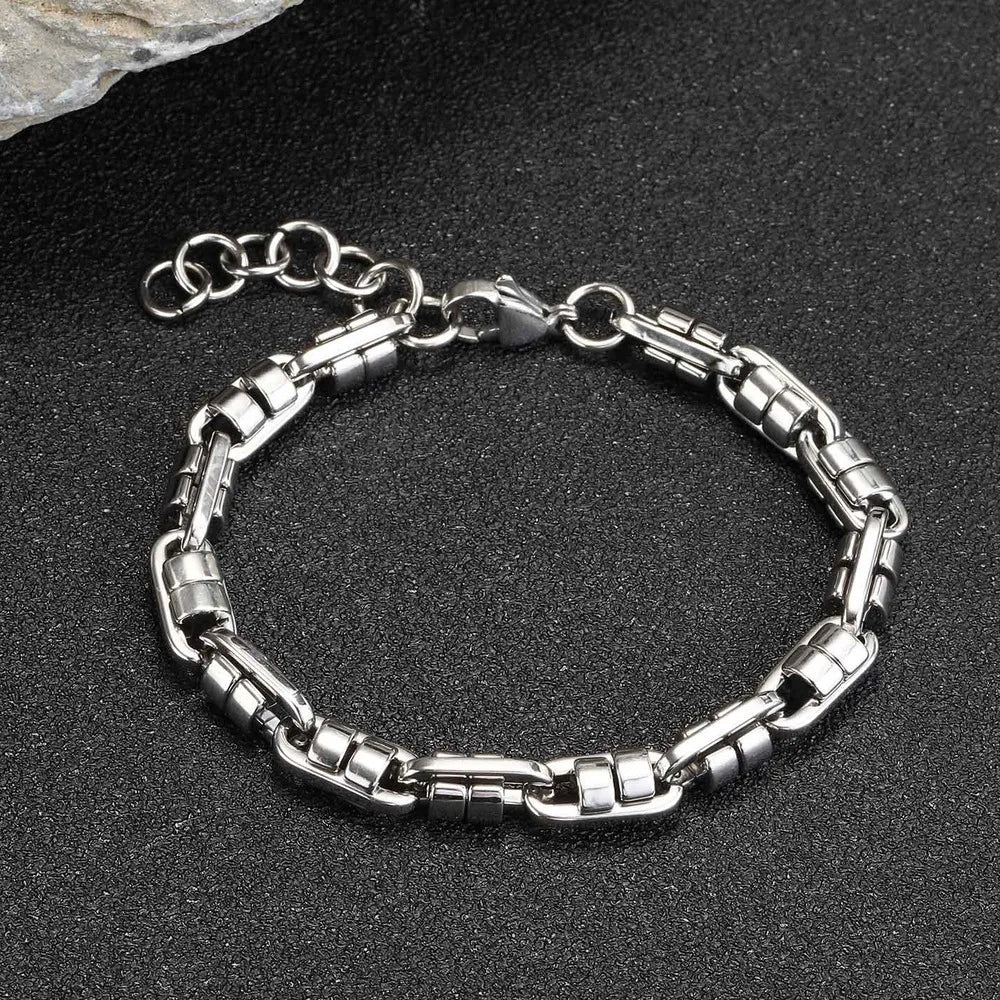 PENDRA Pill Shaped Bracelet