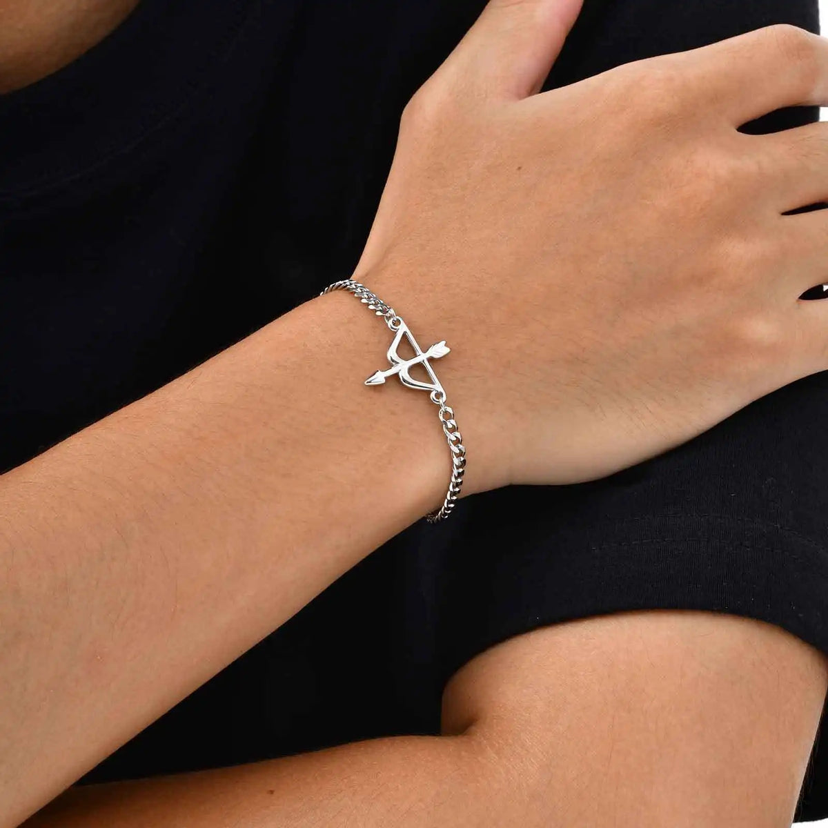 PENDRA Arrow Curb Bracelet