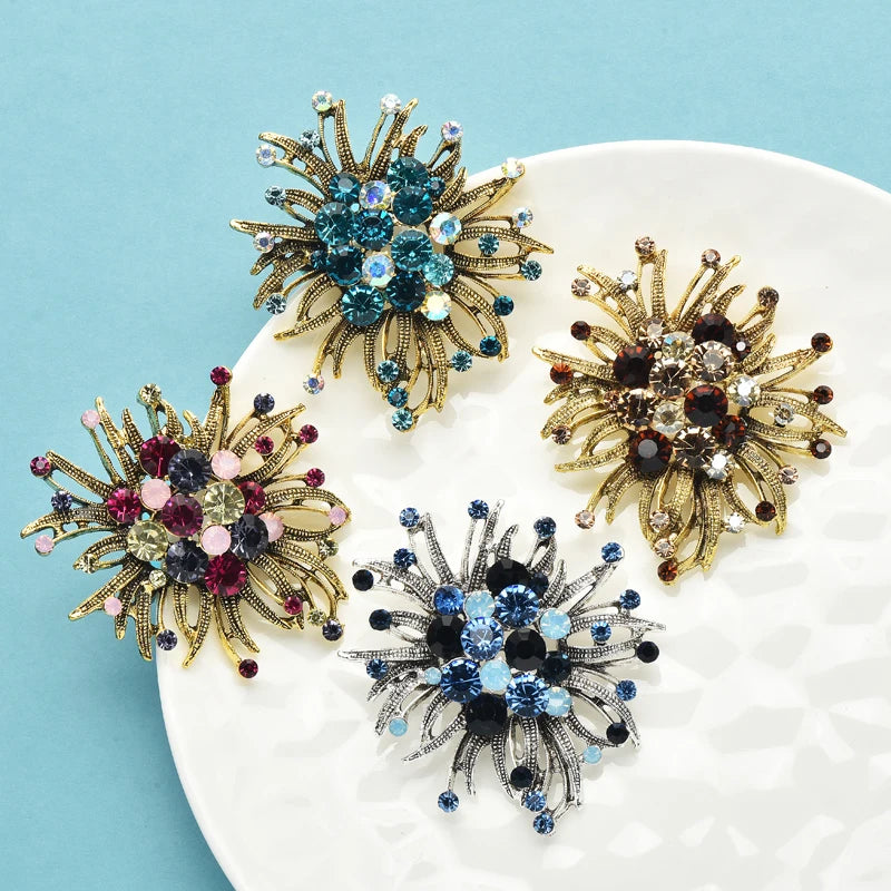 PENDRA Floracircle Vintage Rhinestone Round Flower Brooch
