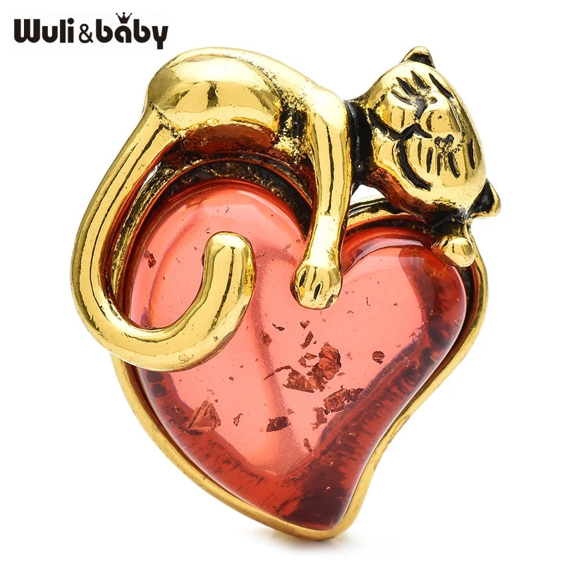 Wuli&baby Cute Vintage Heart Cat Brooches 2-color Metal Animal Love Brooch For Women's Clothes Backpack Pins Badge Gifts