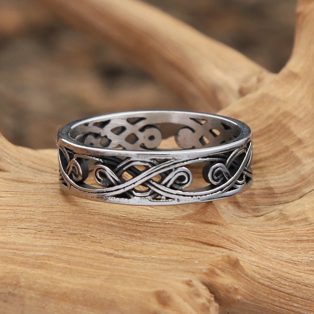 PENDRA Celticknot Stainless Steel Celtic Knot Ring