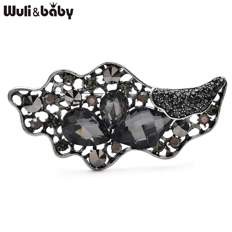 PENDRA Shella Crystal Shell Brooch