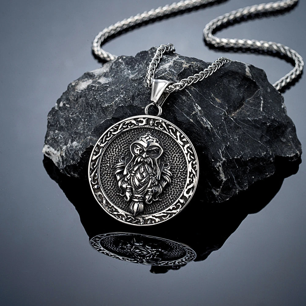 PENDRA Pendant Vintage Necklace