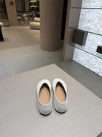 PENDRA Flat Spot Sheepskin Shoes