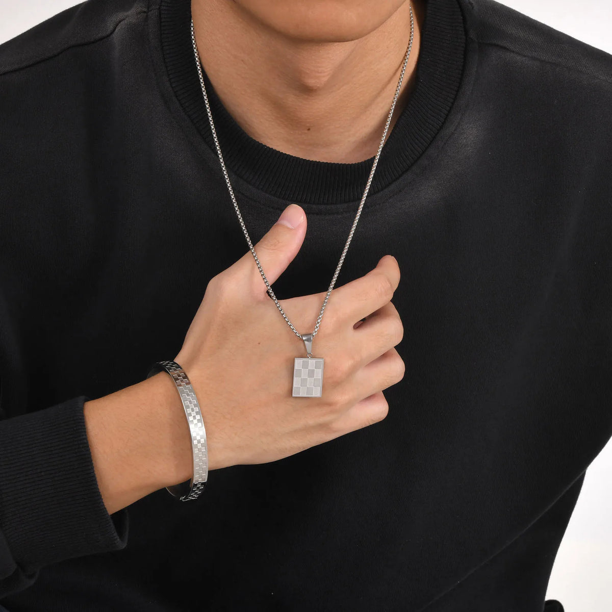 PENDRA Square Checkerboard Pendant Necklace