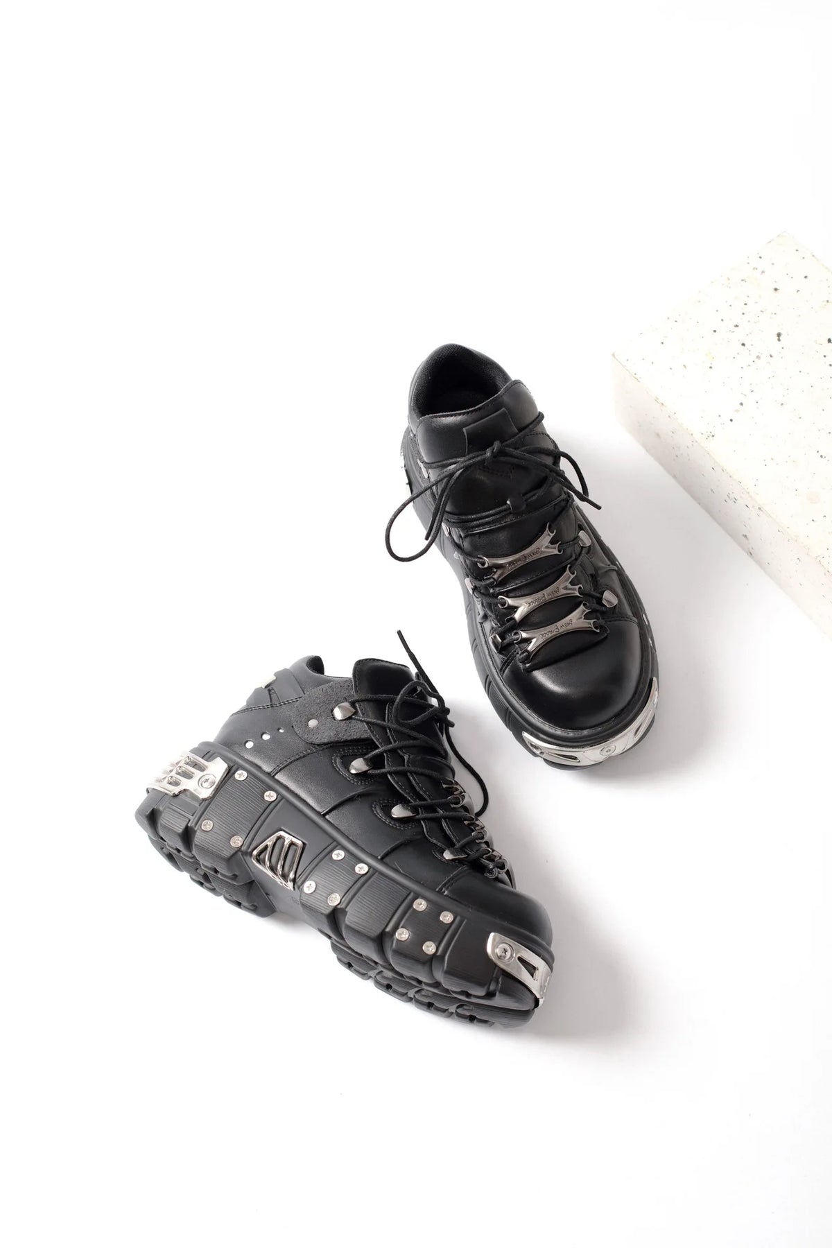 PENDRA Lace Platform Ankle Boots