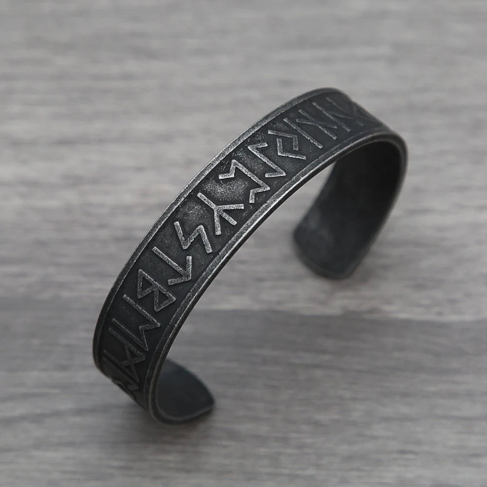 PENDRA Runestone Nordic Viking Rune Bracelet