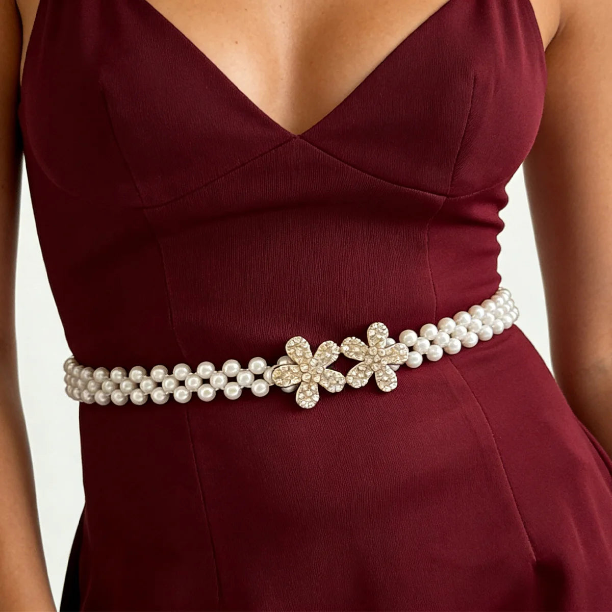 PENDRA Iriseva Pearl White Elegant Waist Chain Belt