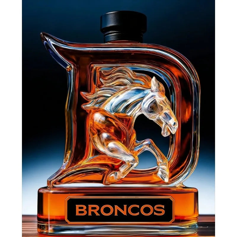 Novelty 3D Horse Design Glass Decanter, Crown Stopper Whiskey Bottle, Man Cave Bar Decor for Sports Enthusiasts