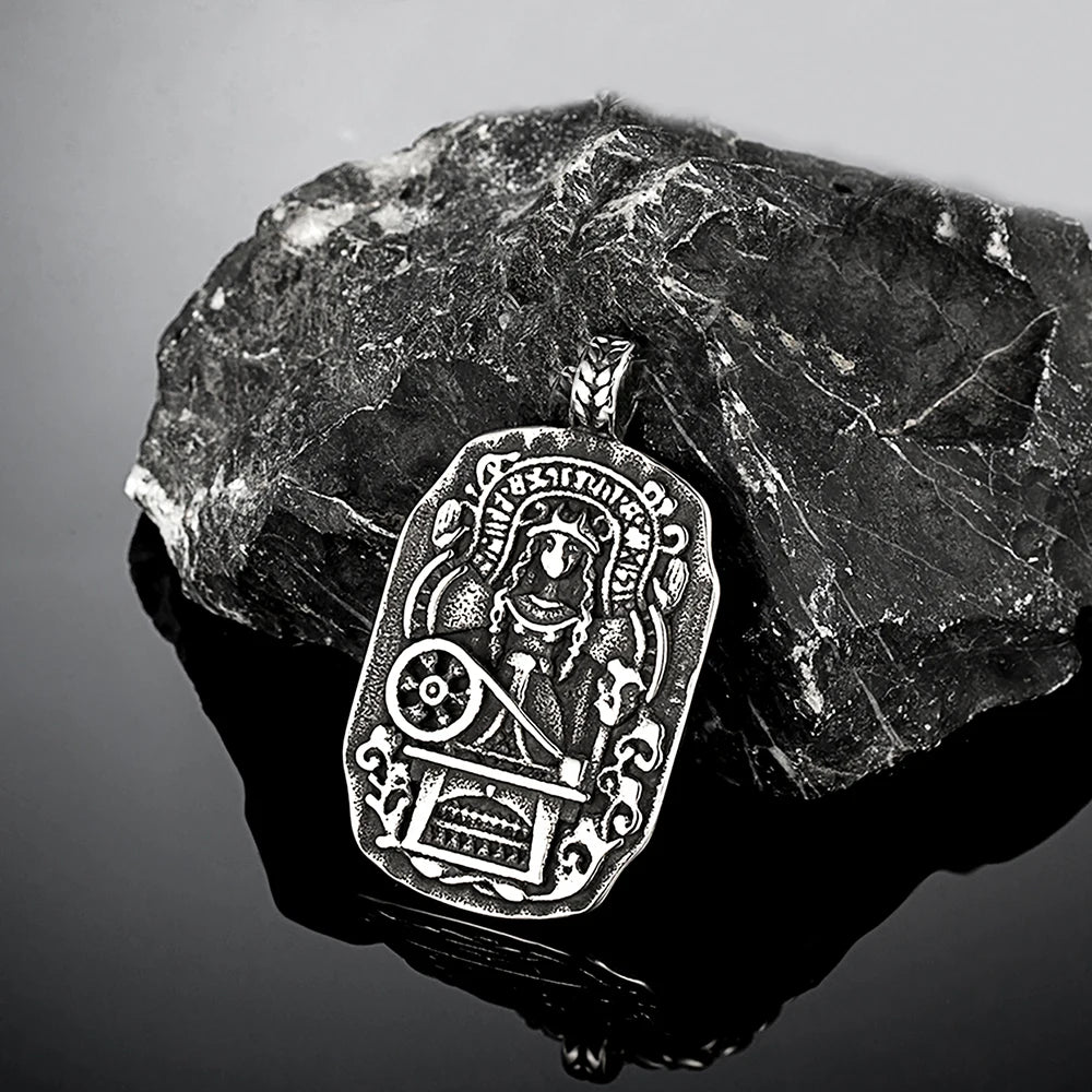 PENDRA Freya Norse Necklace