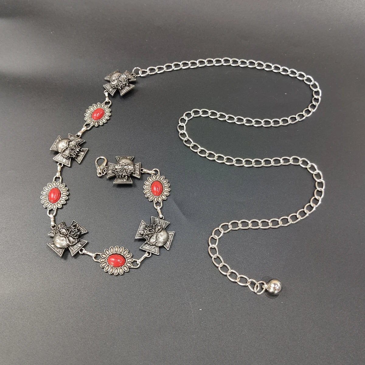 PENDRA Elaraene Silver Skull Gothic Waist Chain Belt