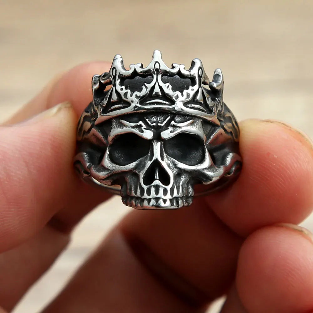 PENDRA Calvarium Gothic Crown Skull Ring