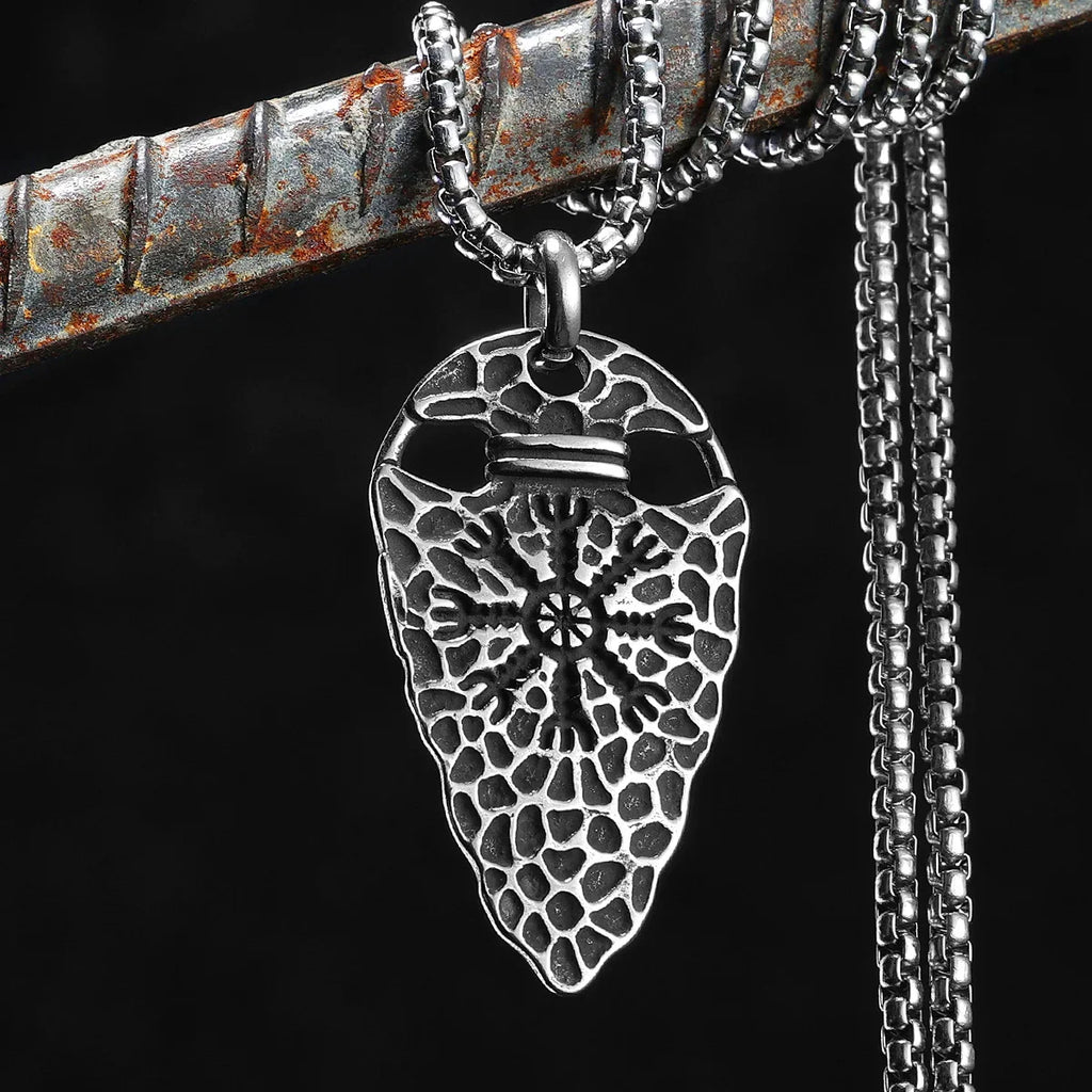 PENDRA Xanvara Viking Rune Necklace