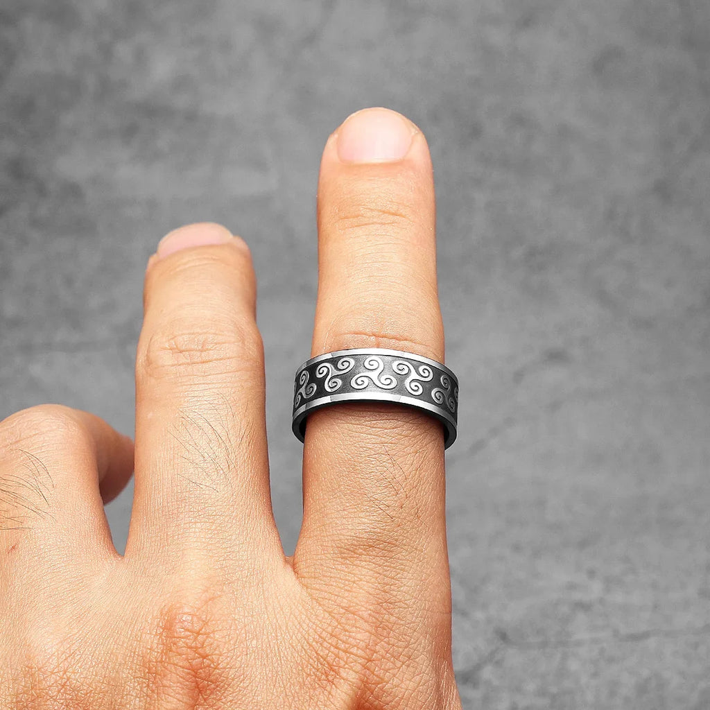 PENDRA Celtic Knot Rock Steel Ring