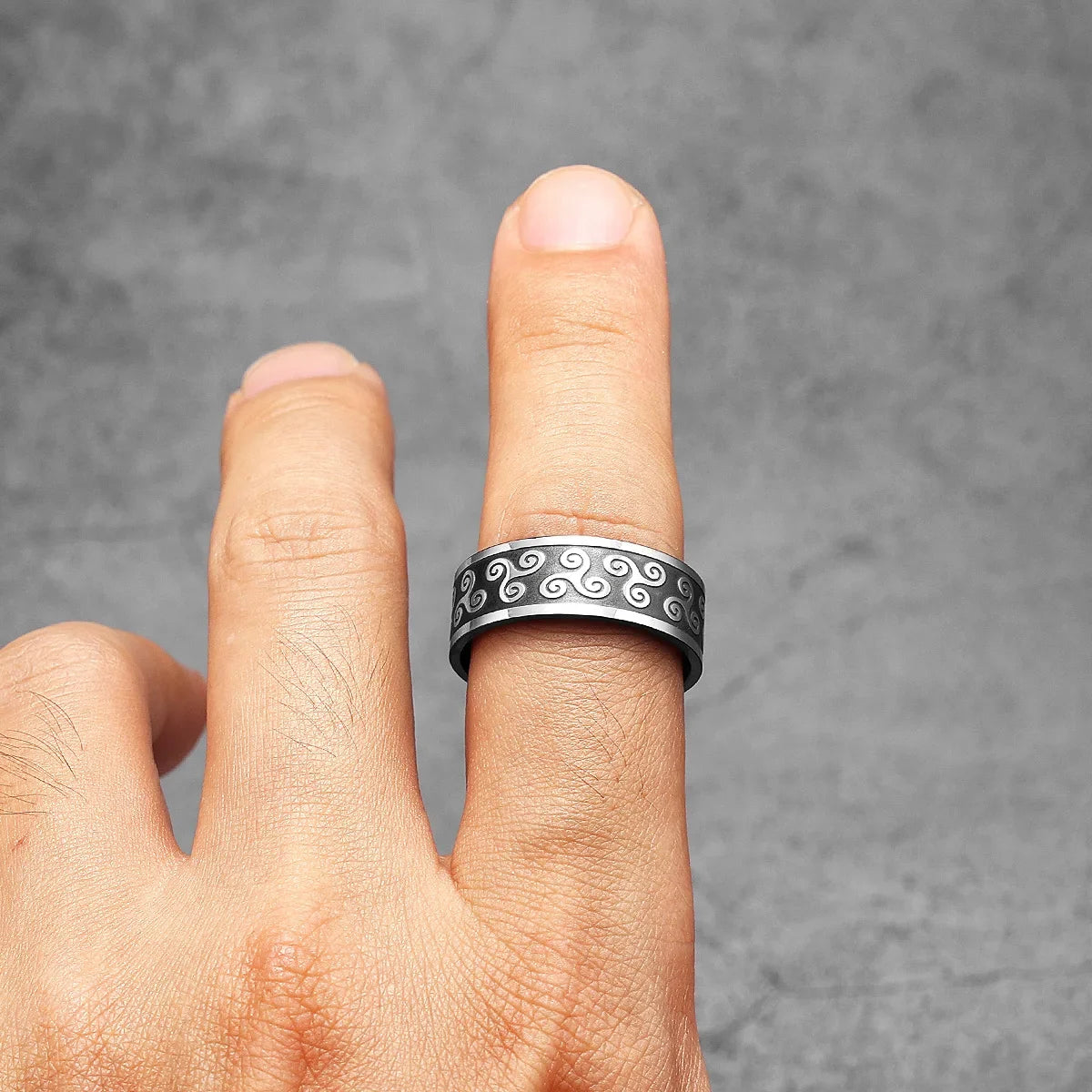 PENDRA Celtic Knot Rock Steel Ring