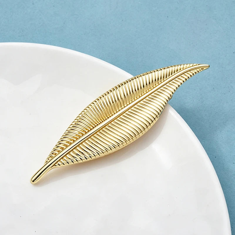 PENDRA Folielle Elegant Leaf Brooch