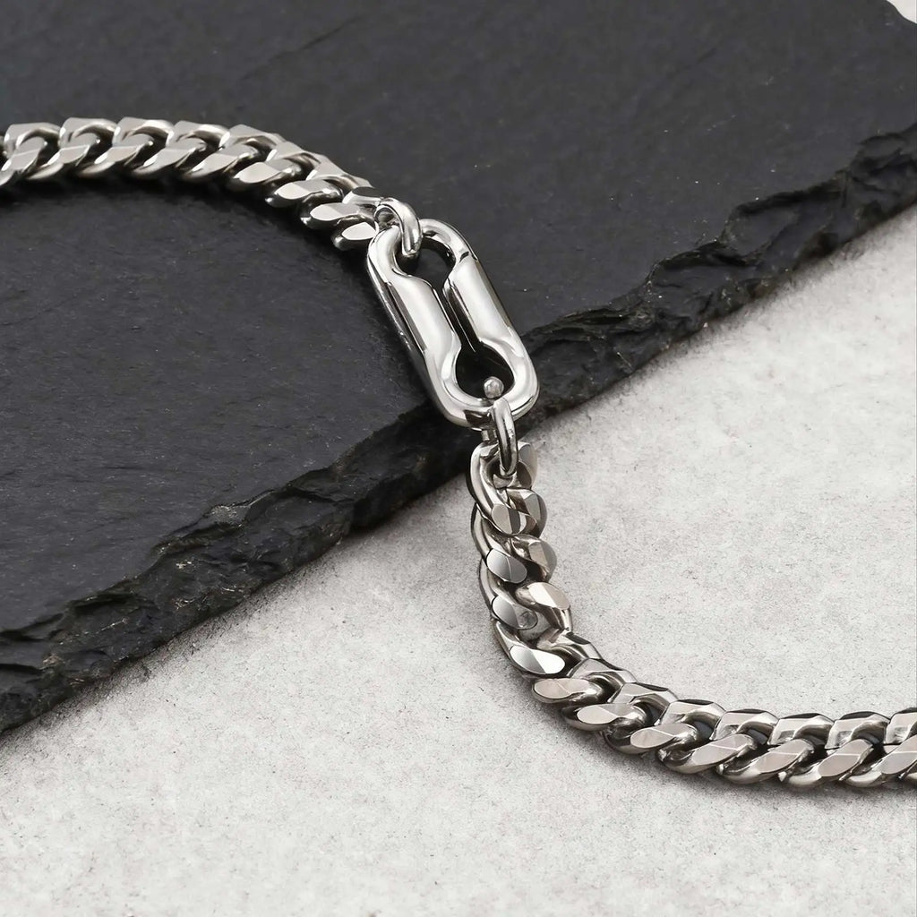 PENDRA Charm Cuban Bracelet