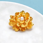 PENDRA Peonia Gold Peony Flower Brooch
