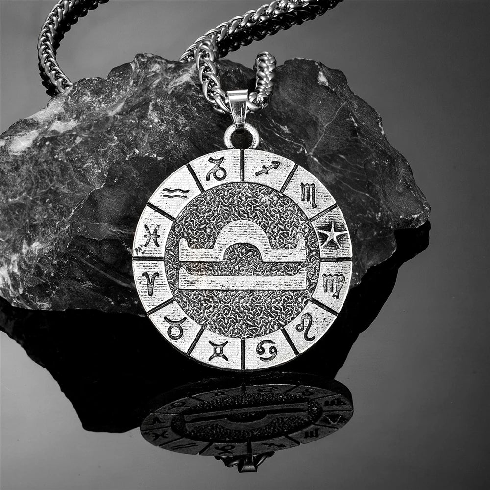 PENDRA Hip Norse Necklace