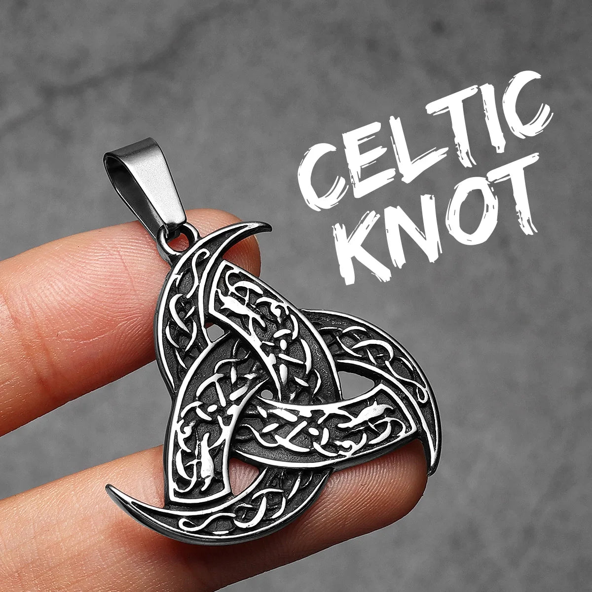 PENDRA Yorilith Viking Rune Necklace