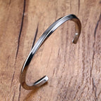 PENDRA Elivex Twisted Cuff Bracelet