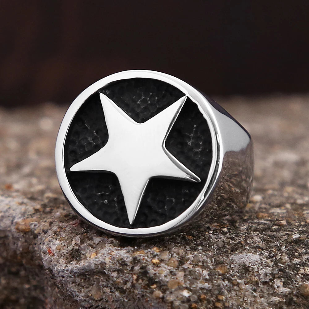 PENDRA Starcrest Lucky Star Signet Ring