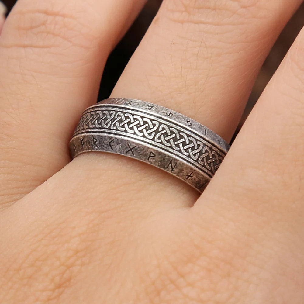 PENDRA Runeband Simple Viking Rune Ring