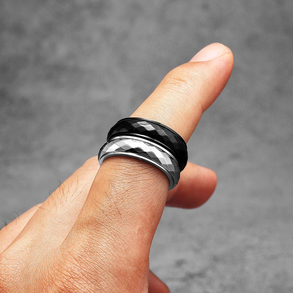 PENDRA Cuts Spinner Rock Steel Ring