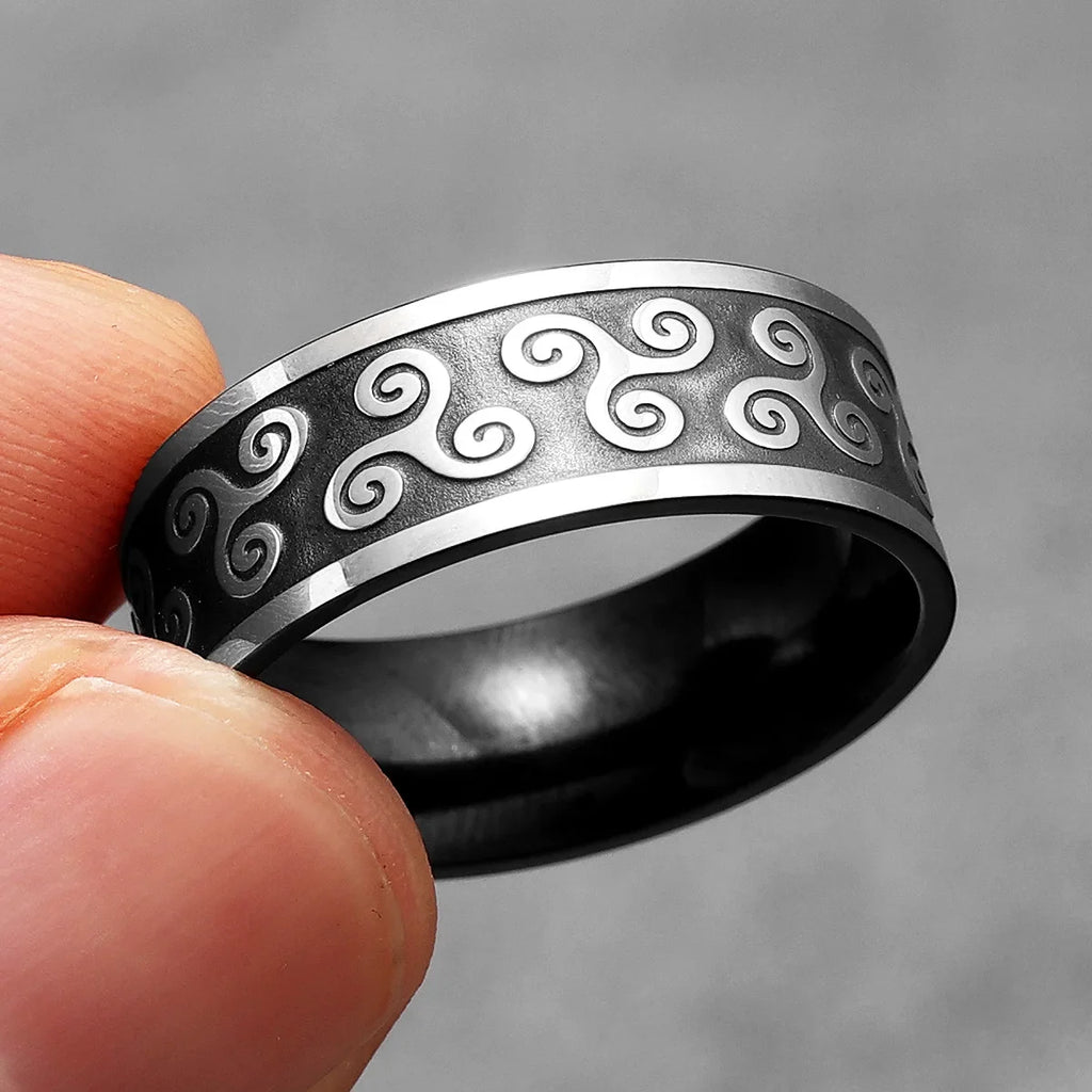 PENDRA Celtic Knot Rock Steel Ring