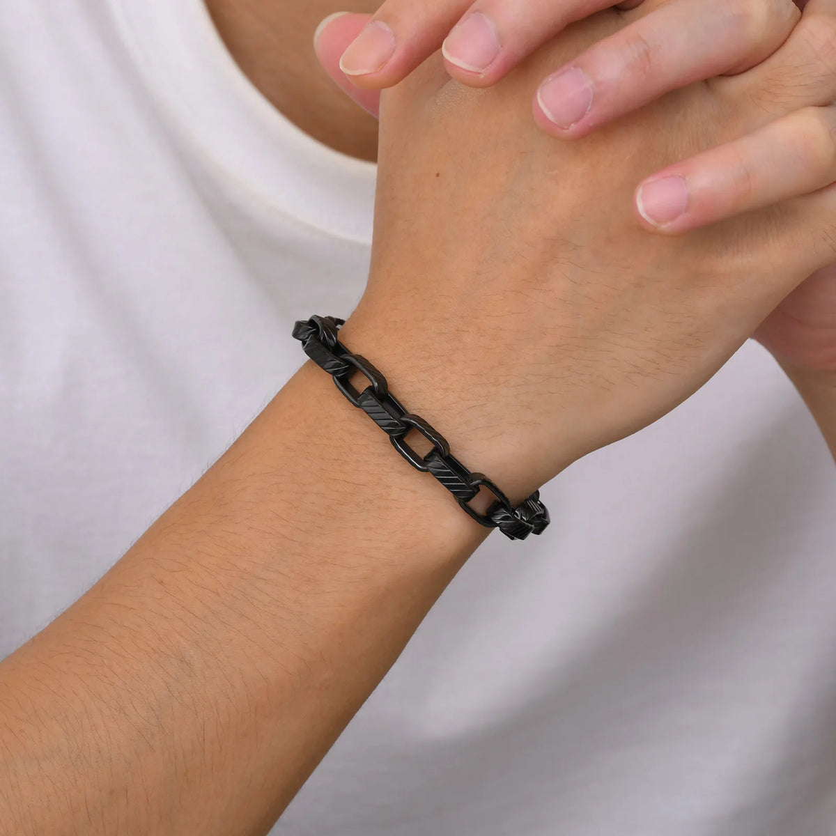 PENDRA Rectangular Chunky Bracelet