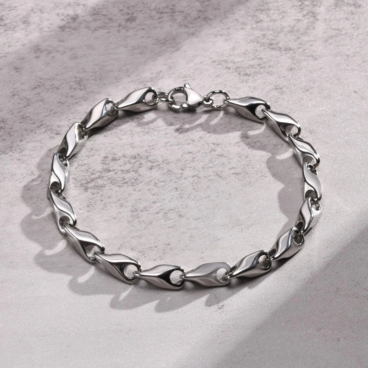 6.4mm Wide Link Chain Bracelets for Men, New Fashion Waterproof Stainless Steel Chains Wristband Gift for Him Jewelry