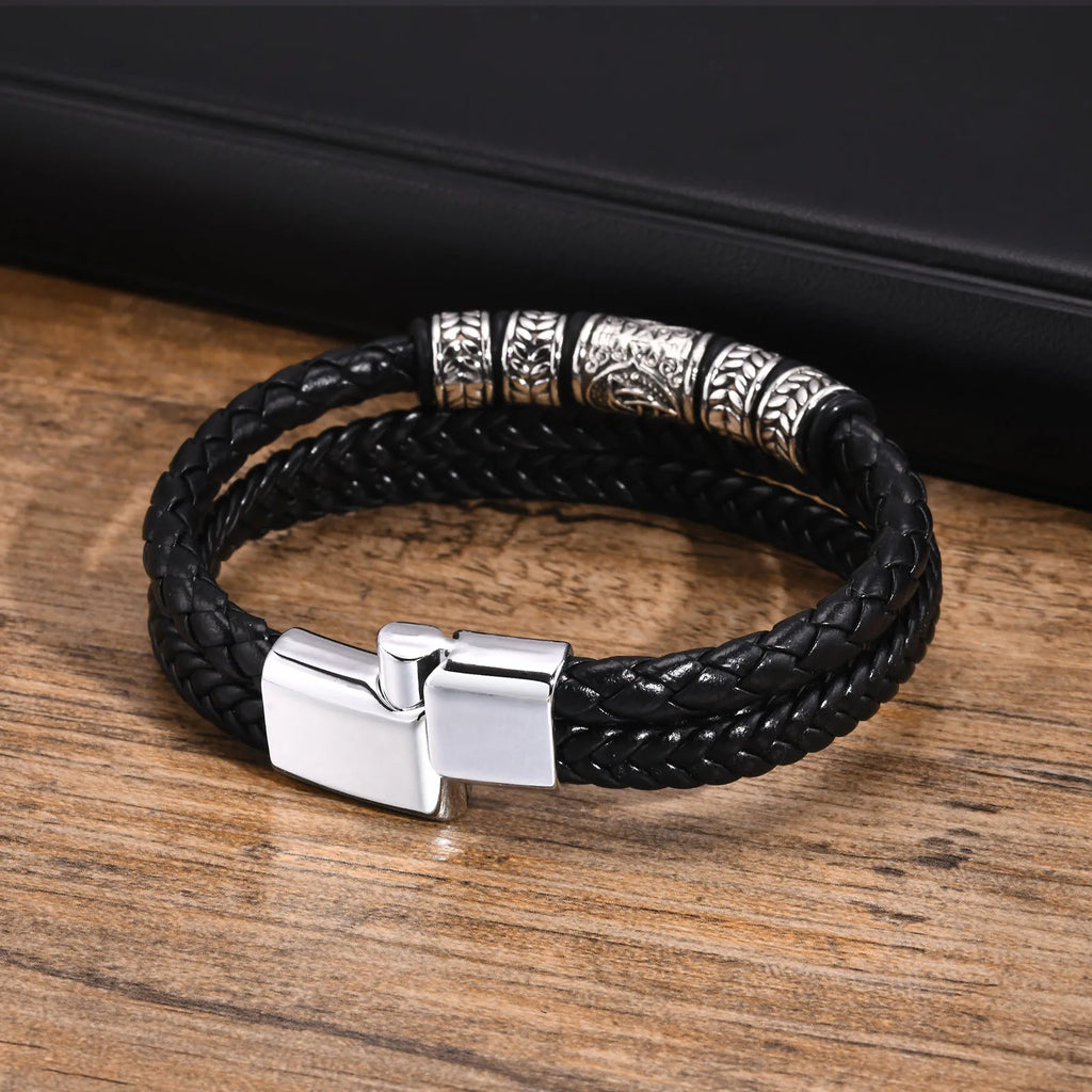 PENDRA Belrith Celtic Knot Bracelet